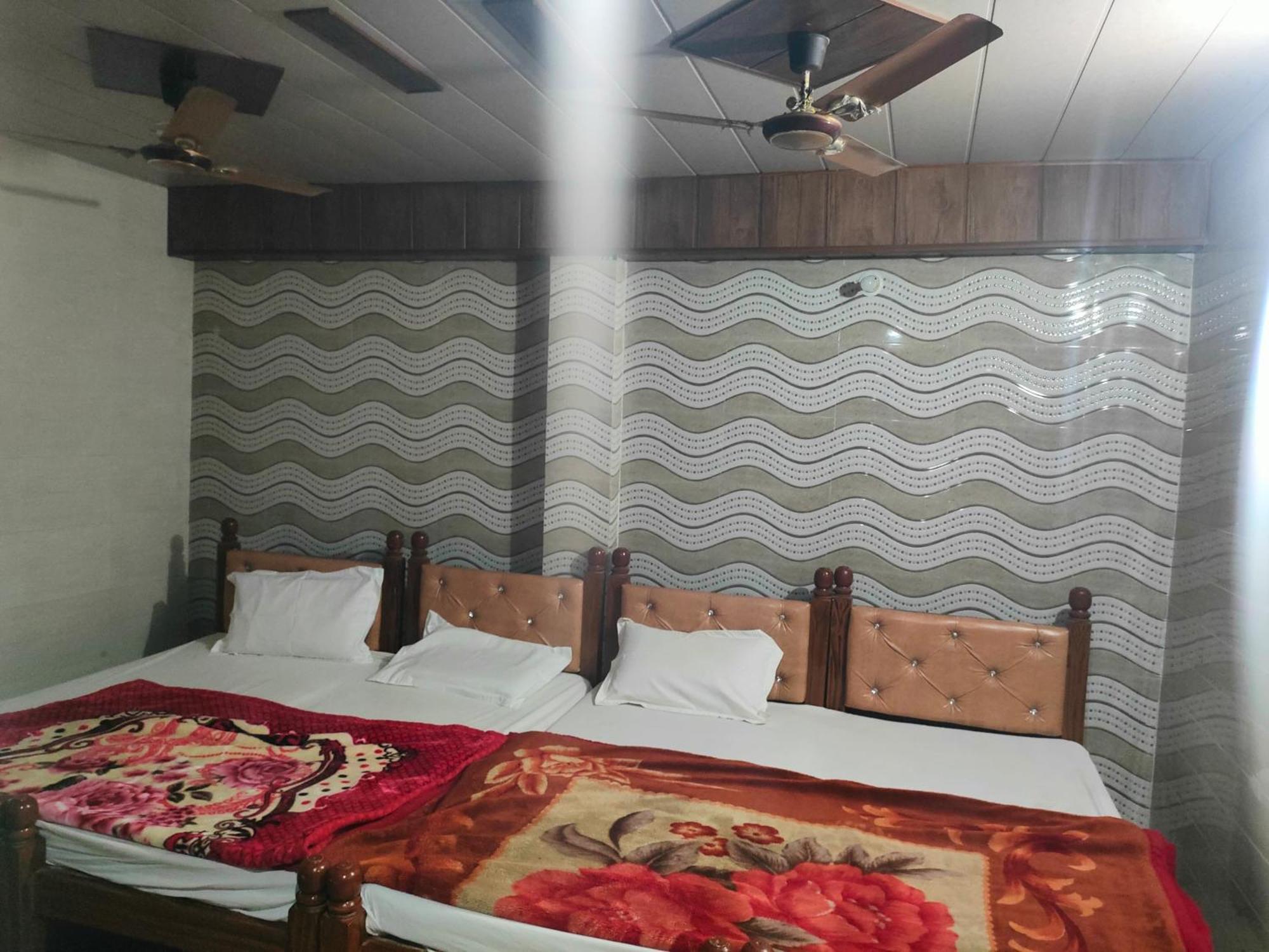 Sgh Guest House Mathura Exterior photo
