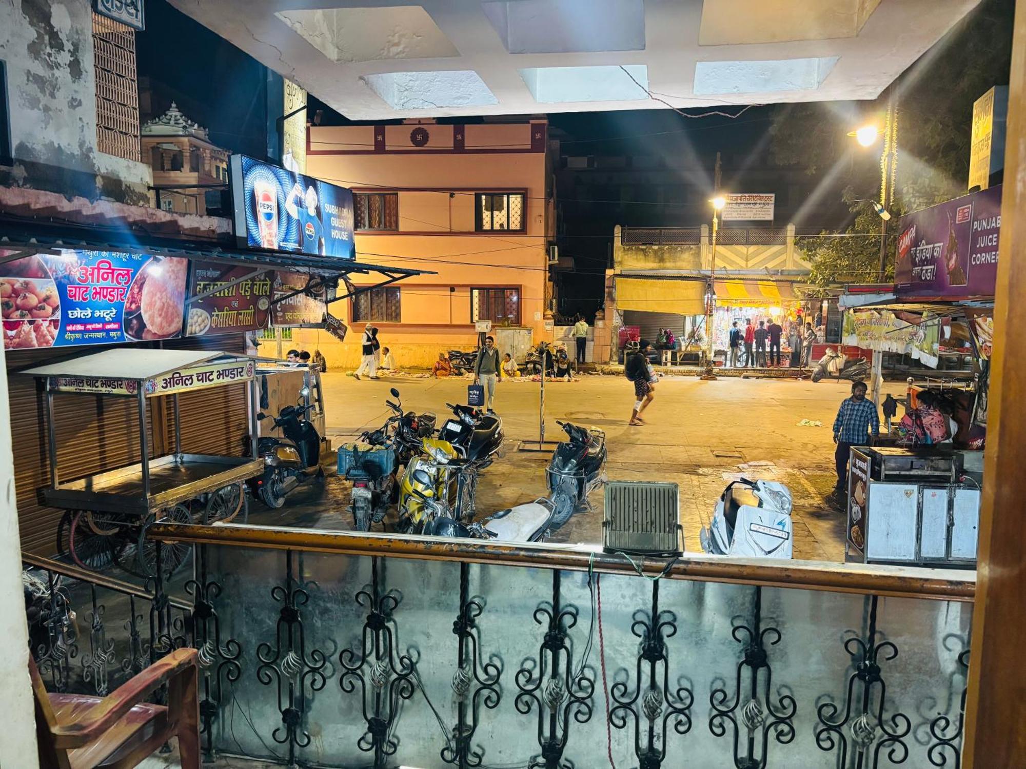 Sgh Guest House Mathura Exterior photo
